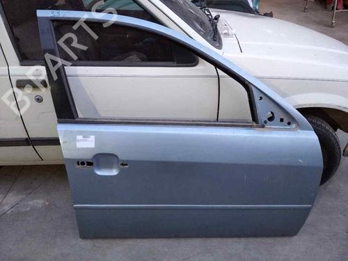 Used Right front door FORD MONDEO III (B5Y) 2.0 TDCi (130 hp) 26477650