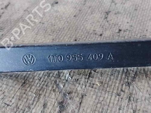 Front windshield wiper arm VW TOURAN (1T1, 1T2) 2.0 TDI | BP26468270C143 