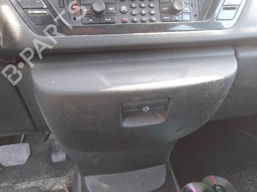 Used Glove box Glove box CITROËN C4 Picasso I MPV (UD_) [2006-2015] 40451598 40451598