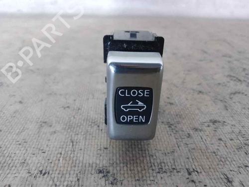Used Switch INFINITI G Convertible 37 (320 hp) 26478830