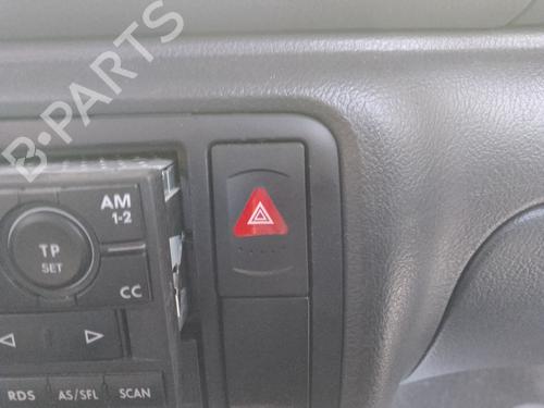 Pulsante luci di emergenza VW PASSAT B5.5 (3B3) [2000-2005]  30882299