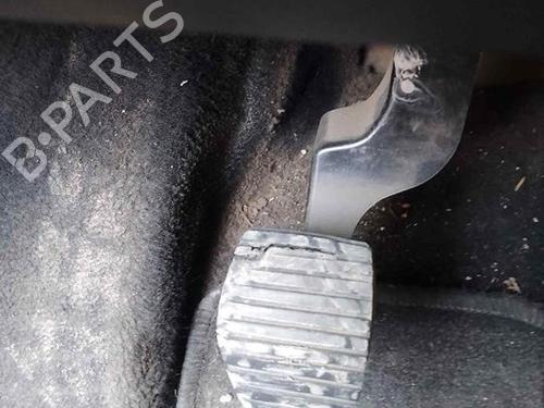 Used Clutch pedal PEUGEOT 208 I (CA_, CC_) [2012-2021]  28468250