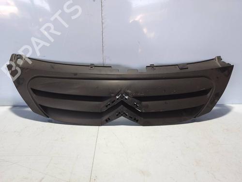 Used Grille Grille 39473979 39473979