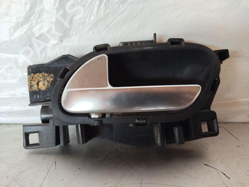 Used Front left interior door handle Front left interior door handle 37177122 37177122