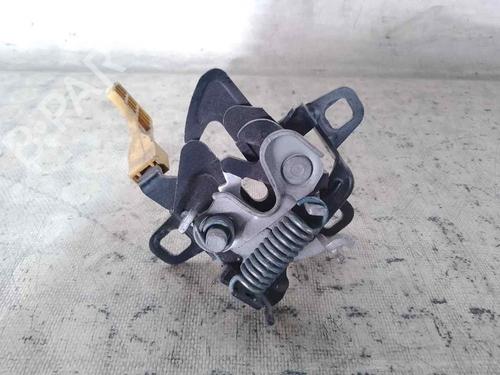 hood-lock-fiat-500x-334_-2014-26472599 main image