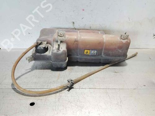 Used Expansion tank Expansion tank IVECO DAILY III Platform/Chassis 35 S 11,35 C 11 (A2FC13AA, A6FBU4AB, A2NB14A1, A2ND13A1,... (106 hp) 33657709 33657709