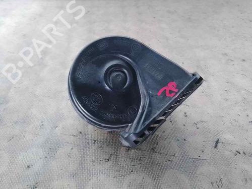 horn-fiat-500x-334_-2014-26475231 main image