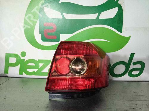 Used Left taillight TOYOTA COROLLA (_E12_) 1.4 D (NDE120_, NDE120R) (90 hp) 31252619