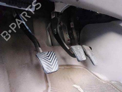 Used Break pedal HYUNDAI TUCSON (JM) 2.0 All-wheel Drive (141 hp) 28455779