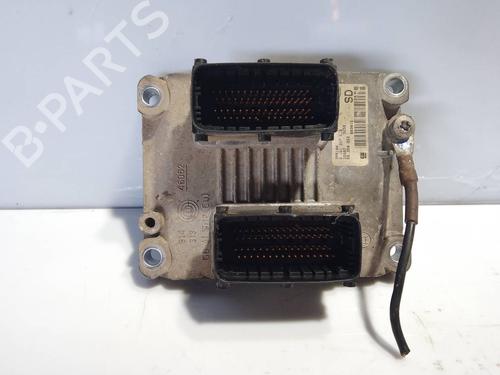 Used Engine control unit (ECU) Engine control unit (ECU) OPEL CORSA C (X01) 1.2 (F08, F68) (75 hp) 40153498 40153498