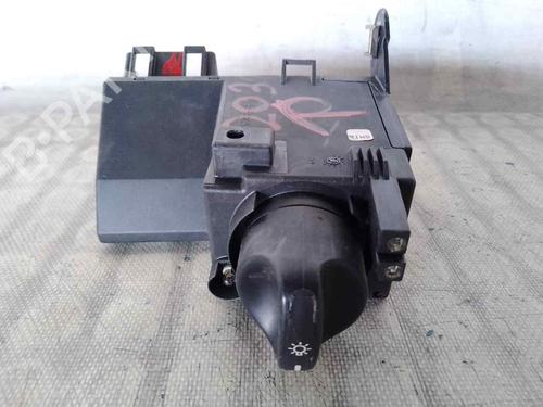 Used Headlight switch MERCEDES-BENZ E-CLASS (W210) E 320 CDI (210.026) (197 hp) 26468852