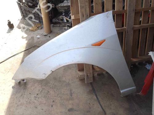 Used Left front fenders FORD FOCUS I (DAW, DBW) 1.8 TDCi (100 hp) 26472631