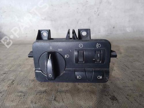 Used Headlight switch BMW 3 (E46) 320 d (136 hp) 26470014