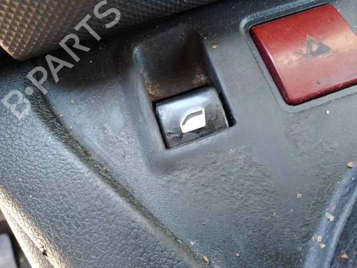 Interrupteur de vitre avant gauche CITROËN BERLINGO / BERLINGO FIRST MPV (MF_, GJK_, GFK_) 1.6 HDI 75 (MF9HW, GJ9HWC, GF9HWC, GN9HWC) (75 hp) 28453292