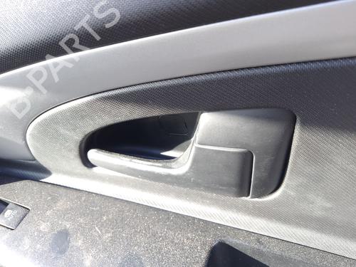 front-right-interior-door-handle-kia-ceed-hatchback-ed-2006-2007-2008-2009-2010-2011-2012-35963437 main image
