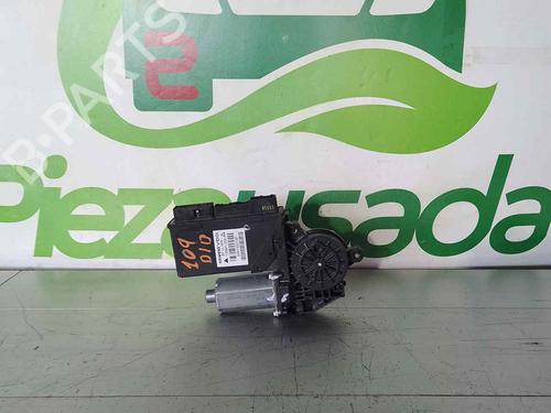 right-front-window-motor-audi-a4-b7-avant-8ed-2004-2005-2006-2007-2008-31280100 main image