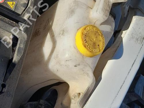 ekpansionstank-nissan-pick-up-d22-1997-32371535 main image