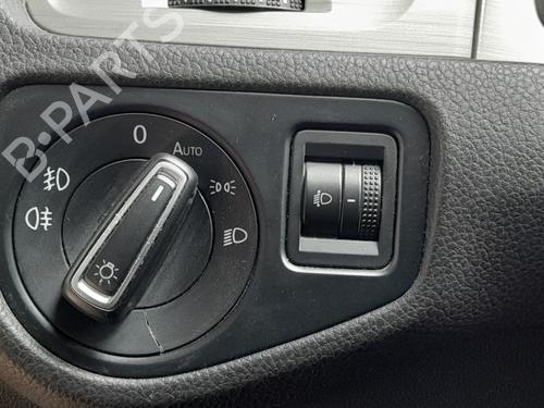Used Headlight switch Headlight switch VW GOLF VII (5G1, BQ1, BE1, BE2) [2012-2021] 33289818 33289818