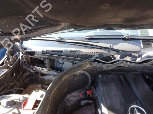Used Front windshield wiper arm MERCEDES-BENZ C-CLASS (W204) C 200 Kompressor (204.041) (184 hp) 28470552