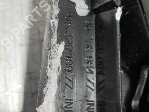 front-left-exterior-door-handle-peugeot-206-2l_-2m_-2009-2010-2011-2012-2013-34164044 main image