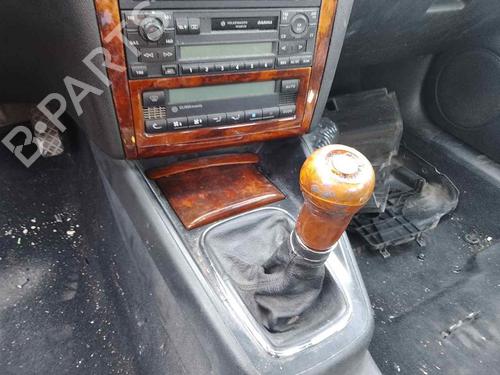 Used Shift knob VW BORA I (1J2) 1.9 TDI (150 hp) 28455866