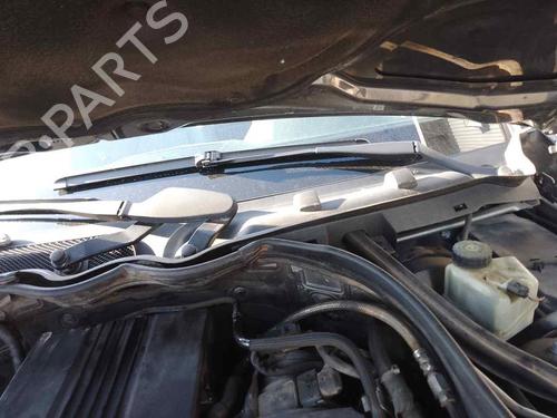 Used Front windshield wiper arm MERCEDES-BENZ C-CLASS (W204) C 200 Kompressor (204.041) (184 hp) 28470553