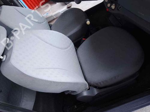 Used Right front seat NISSAN MICRA III (K12) [2002-2011]  28462548