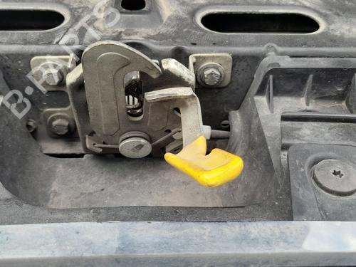 hood-lock-lancia-delta-iii-844_-2008-2009-2010-2011-2012-2013-2014-34717796 main image