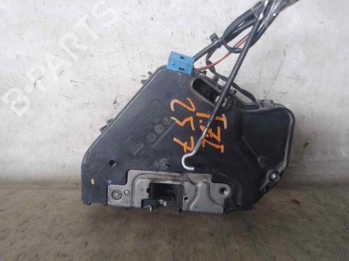 Rear left lock MERCEDES-BENZ E-CLASS (W211) E 270 CDI (211.016) | BP26686839C100 