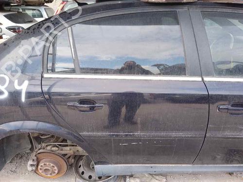 Puerta trasera derecha OPEL VECTRA C (Z02) 1.9 CDTI (F69) (150 hp) 28464656