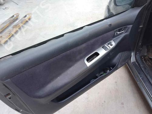 Right headlight TOYOTA COROLLA (_E12_)  | BP29272639C29 