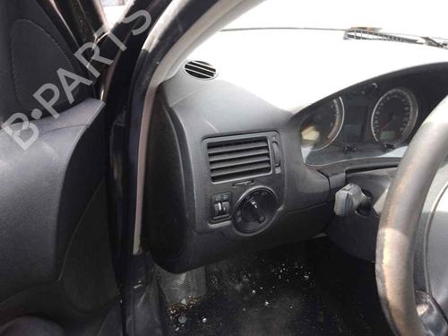 Used Fuse box VW BORA I (1J2) 1.9 TDI (150 hp) 28455844