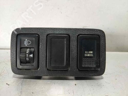 Used Switch SUZUKI SWIFT III (MZ, EZ) [2005-2026]  32501610