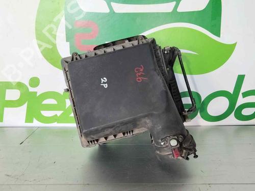 Used Air filter box MERCEDES-BENZ A-CLASS (W176) A 200 CDI / d (176.008) (136 hp) 30572635