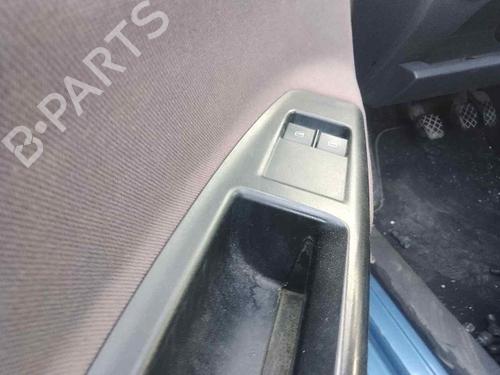Used Left front window switch VW POLO IV (9N_, 9A_) 1.4 16V (80 hp) 28469992
