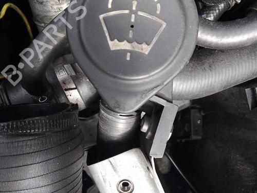Used Windscreen washer tank BMW 5 (E60) 525 d (177 hp) 28462349