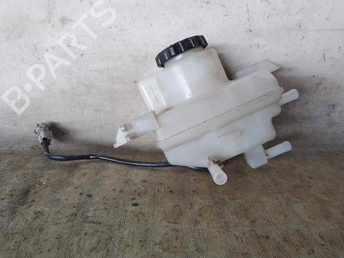 Used Brake fluid reservoir TOYOTA PRIUS (_W3_) 1.8 Hybrid (ZVW3_) (99 hp) 26474747
