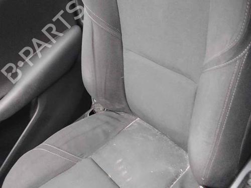 Used Right front seat VOLVO V40 Hatchback (525) D2 (114 hp) 28466204