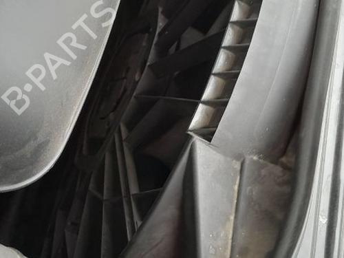 Used Radiator fan Radiator fan MERCEDES-BENZ E-CLASS (W211) E 270 CDI (211.016) (177 hp) 32707762 32707762