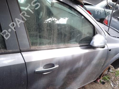 Used Right front door OPEL ASTRA H (A04) [2004-2014]  32123636