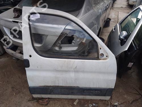 Porta frente direita Porta frente direita CITROËN BERLINGO / BERLINGO FIRST MPV (MF_, GJK_, GFK_) 1.9 D (MFDJY) (68 hp) 40010965 40010965