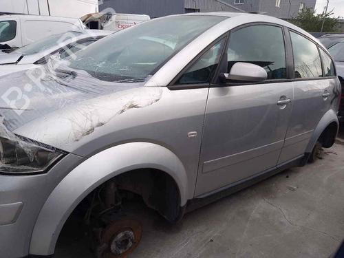 Used Fuse box AUDI A2 (8Z0) 1.4 (75 hp) 28453823