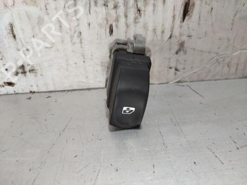 Used Right front window switch Right front window switch RENAULT TWINGO II (CN0_) 1.2 (CN0D) (58 hp) 36535553 36535553