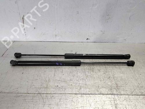 tailgate-lift-support-seat-leon-5f1-2012-2013-2014-2015-2016-2017-2018-2019-2020-2021-28468668 main image