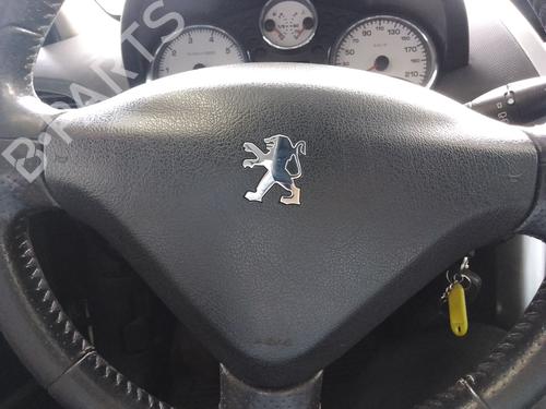 Used Driver airbag PEUGEOT 207 (WA_, WC_) 1.4 16V (88 hp) 32111981