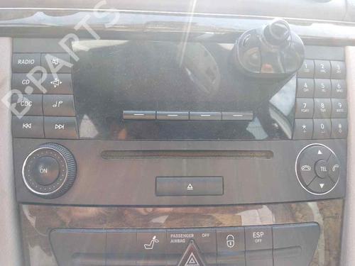 Used Radio Radio MERCEDES-BENZ E-CLASS (W211) E 320 CDI (211.026) (204 hp) 32724152 32724152