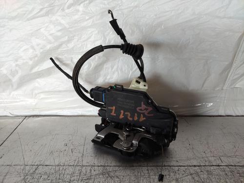 Used Front left lock Front left lock 37010543 37010543