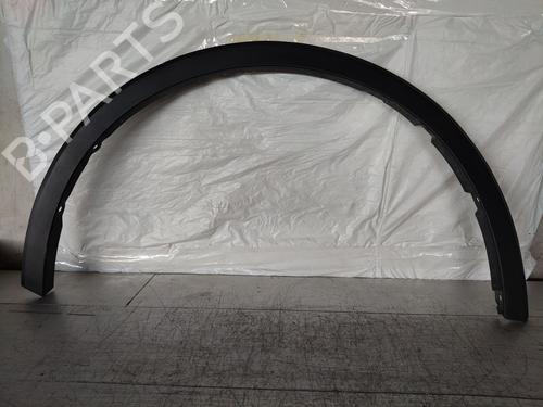 Used Front right wheel arch trim Front right wheel arch trim 37236546 37236546