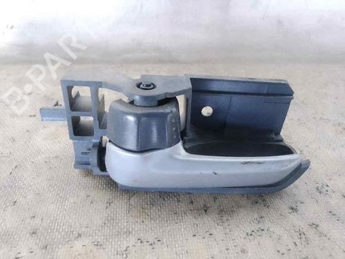 Portiergreep binnen links voor SUZUKI ALTO VII (GF) 1.0 (AMF310, GFC31S) (68 hp) 26467210