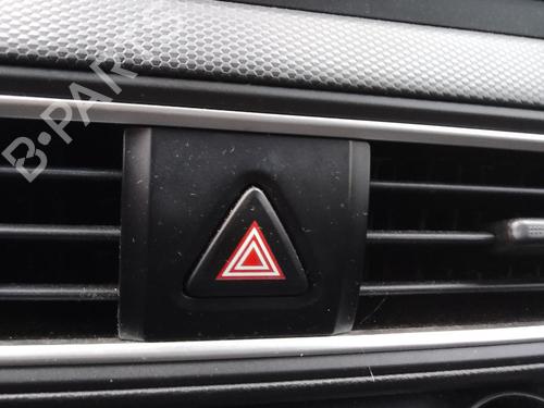 Used Warning switch HYUNDAI KONA (OS, OSE, OSI) [2017-2023]  30886658